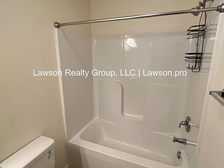 2080 Lawson Ln — Photo 45