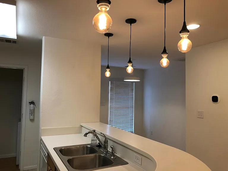 6900 E Riverside Dr #3 — Photo 6