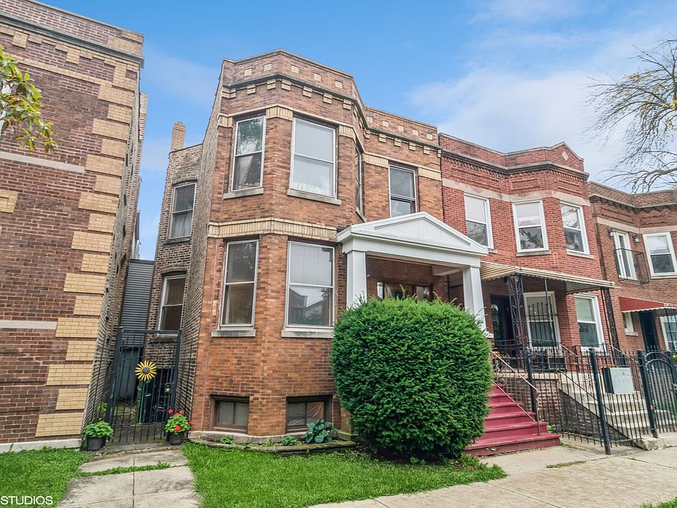 1st image of 2455 N Maplewood Ave