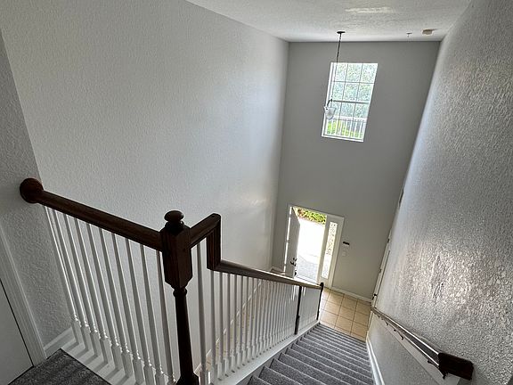 4th image of 2962 Ashland Ln S