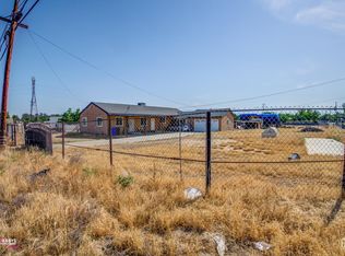 5915 Weedpatch Hwy, Bakersfield, CA 93307