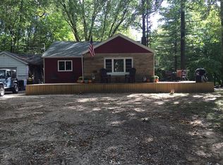 4070 Chamberlain Rd, Buchanan, MI 49107