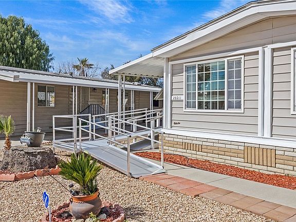 3rd image of 26011 Kentia Palm Dr