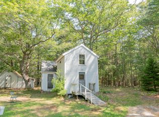 4 Harmons Harbor Rd, Georgetown, ME 04548