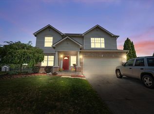 28841 Apple Blossom Dr, Flat Rock, MI 48134