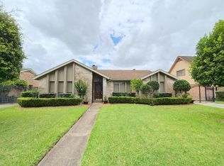 10119 Sagegate Dr, Houston, TX 77089