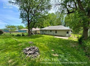 13608 E 41st St S, Independence, MO 64055