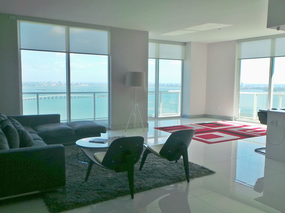 1st image of 1900 N Bayshore Dr APT 4415