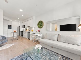 808 Gauthier Ave #307, Coquitlam, BC V3K 0H1