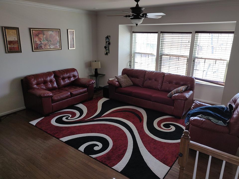 1st image of 22898 Lacey Oak Ter