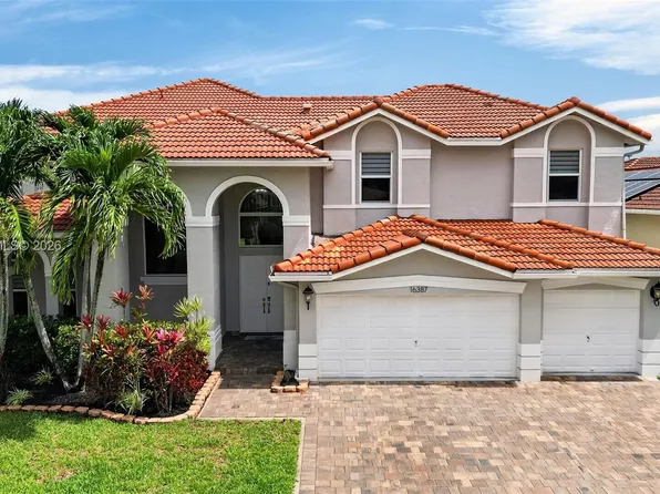 16387 NW 13th St, Pembroke Pines, FL 33028