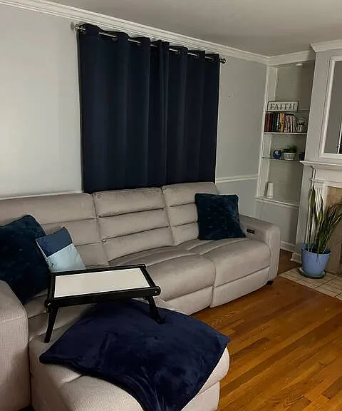 1750 E Broad St — Photo 3