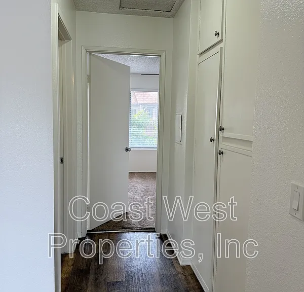 3539 Roosevelt St #E — Photo 8