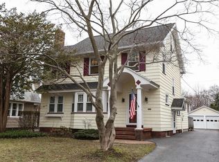 125 Hampshire Dr, Rochester, NY 14618