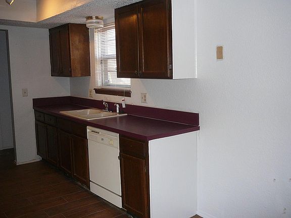 3rd image of 13804 N Everest Ave