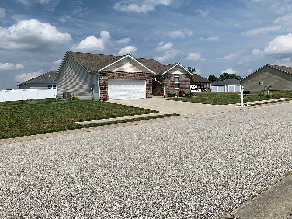 2nd image of 1314 W Tarkington Dr