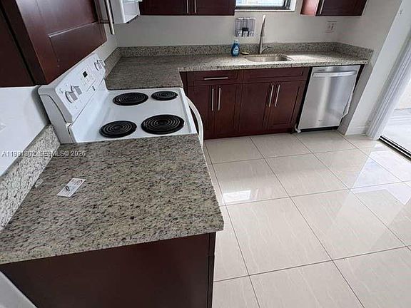 4th image of 3300 NE 191st St APT 801
