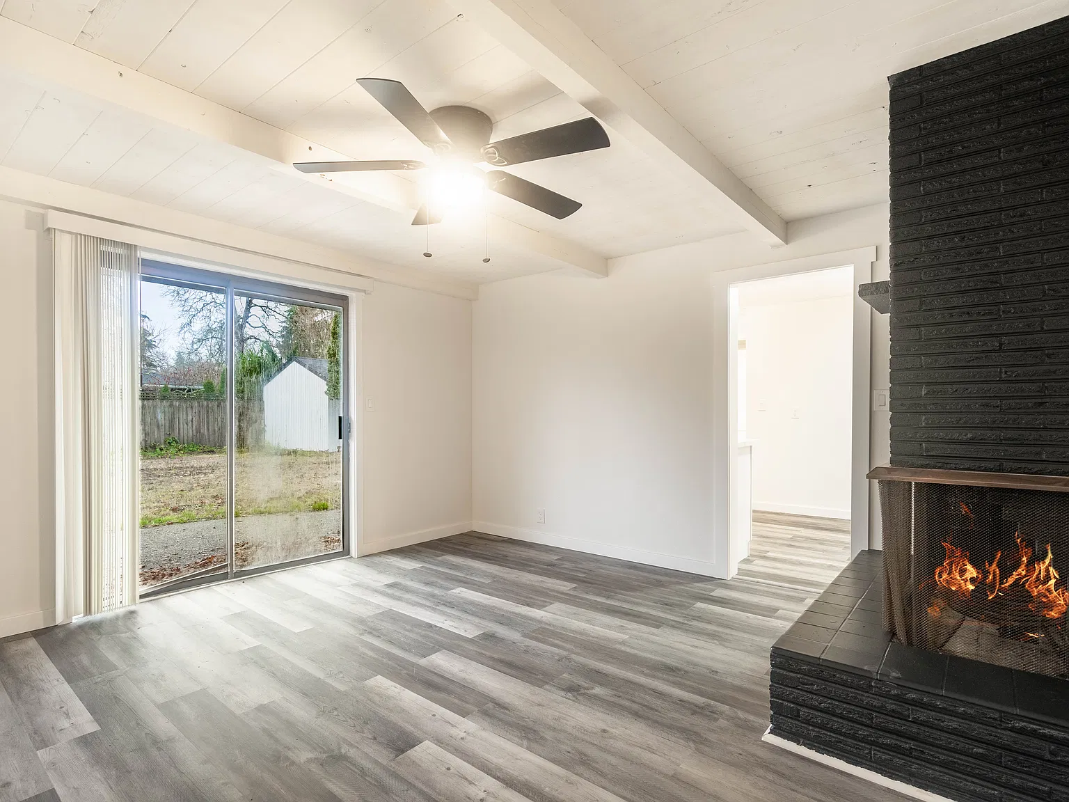 3 bed, 1300 sqft, $2,800 — Photo 4