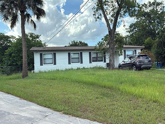3rd image of 7045 Gaillardia Ct