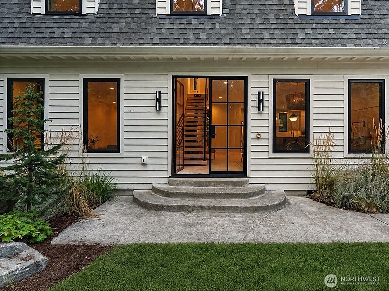 3rd image of 6017 53rd Street NW