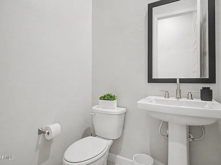 5038 E Anderson Dr — Photo 12