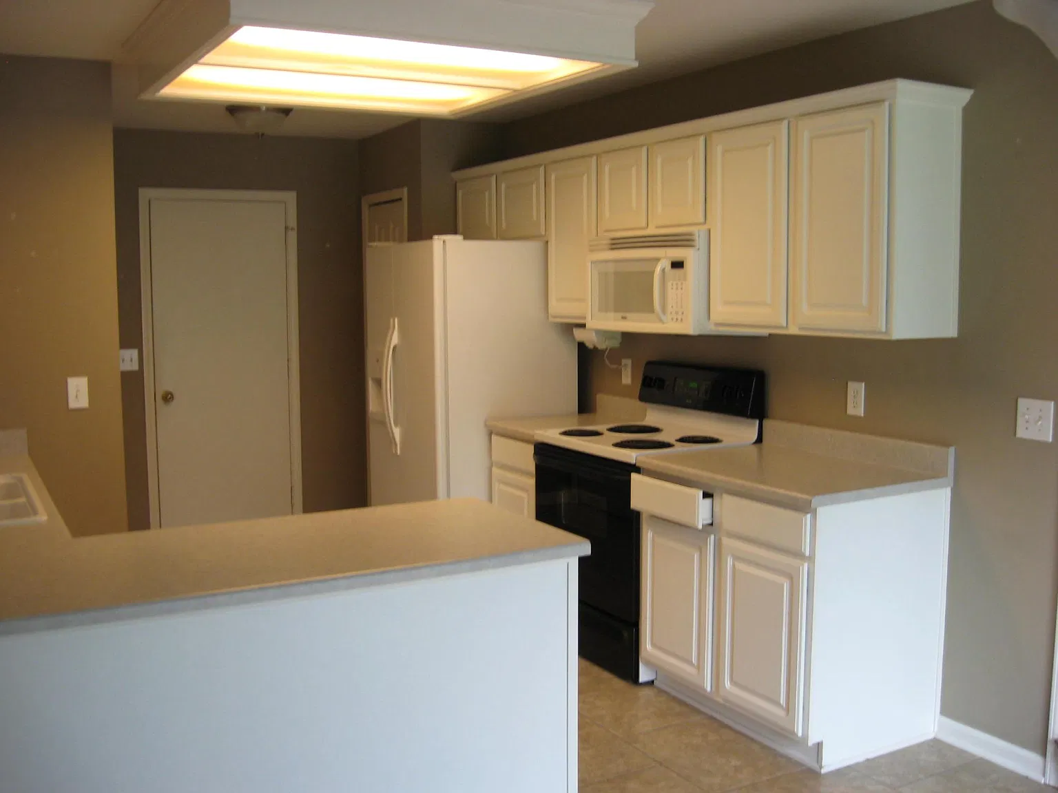 2 bed, 1380 sqft, $1,700 — Photo 4