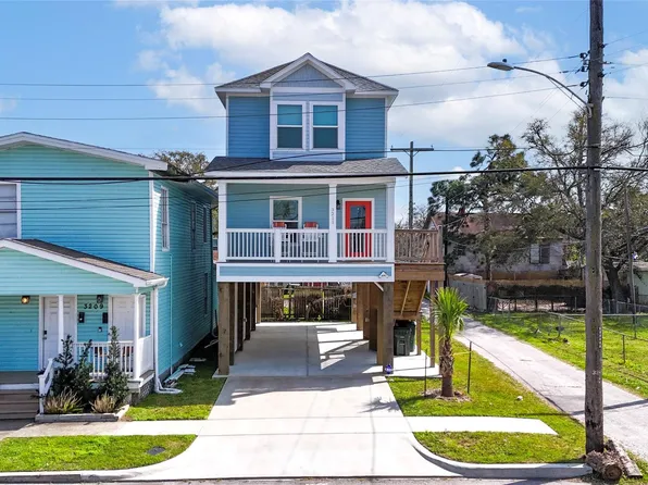 3211 Avenue K, Galveston, TX 77550