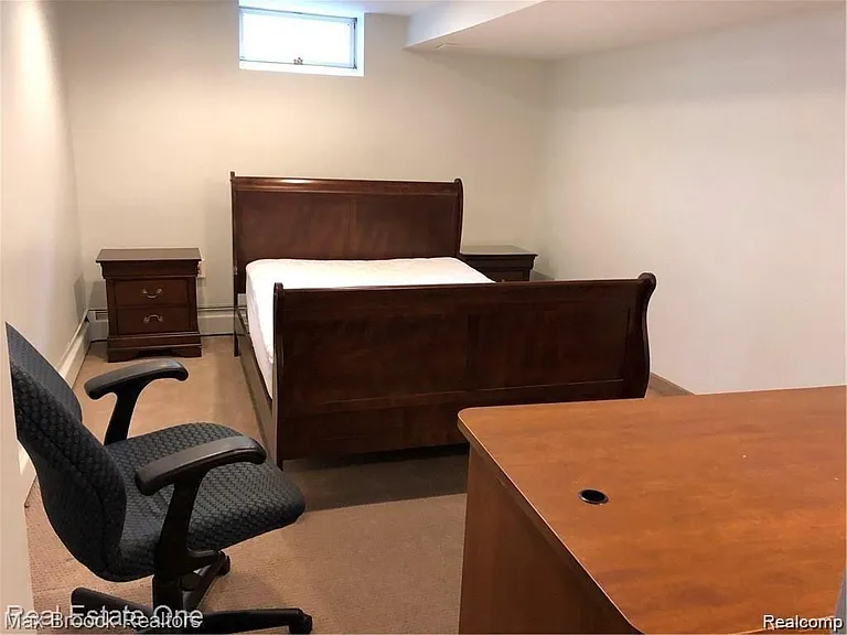 1610 South Blvd — Photo 16