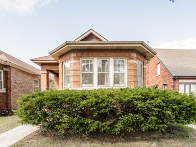 8040 S Clyde Ave, Chicago, IL, 60617