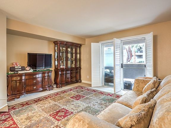 5th image of 2750 S Durango Dr APT 1016