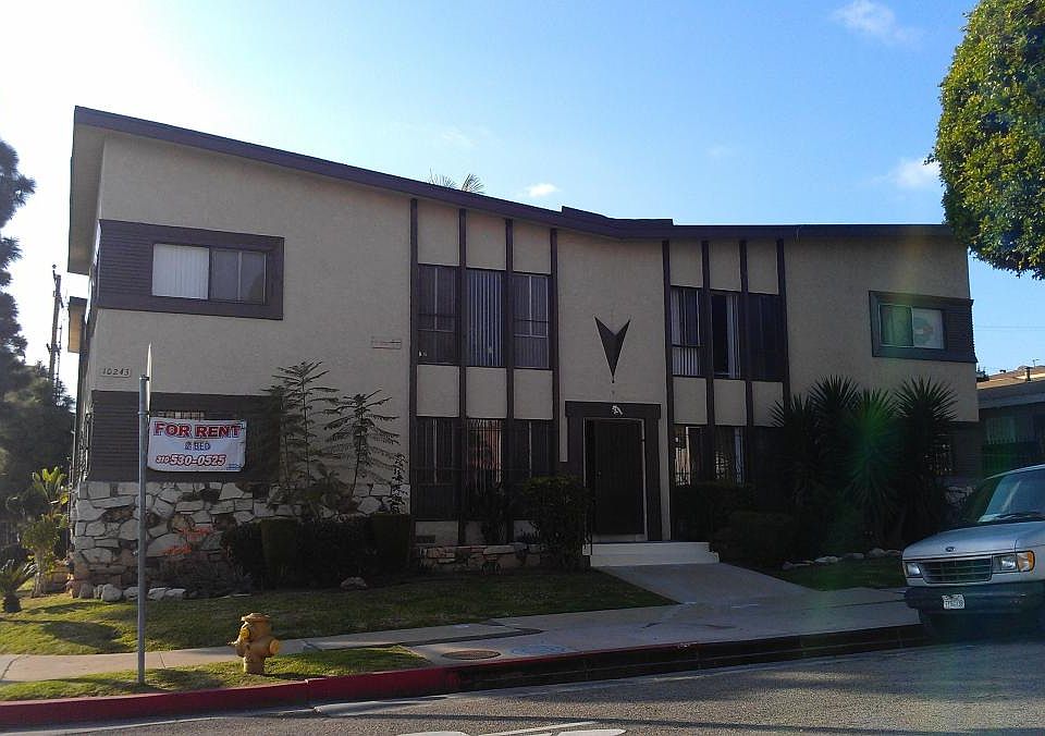 1st image of 10243 S Dixon Ave APT 4