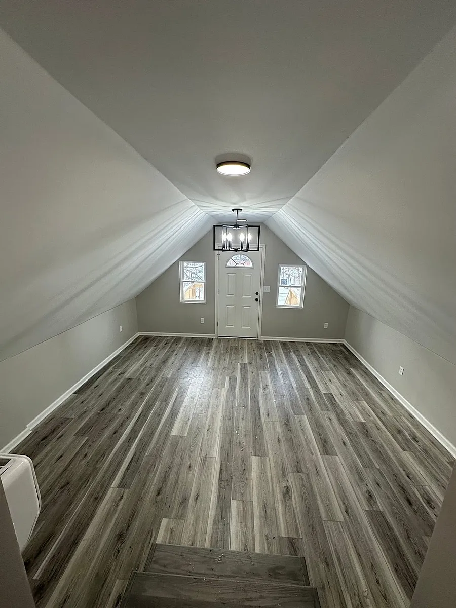 Building Photo - 73 Laurel St #B