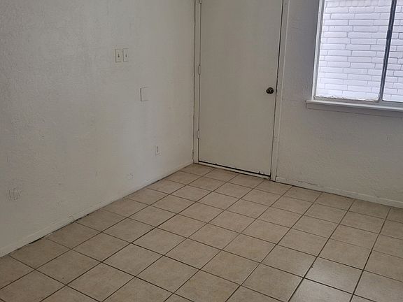 2nd image of 910 W Texas Ave APT D
