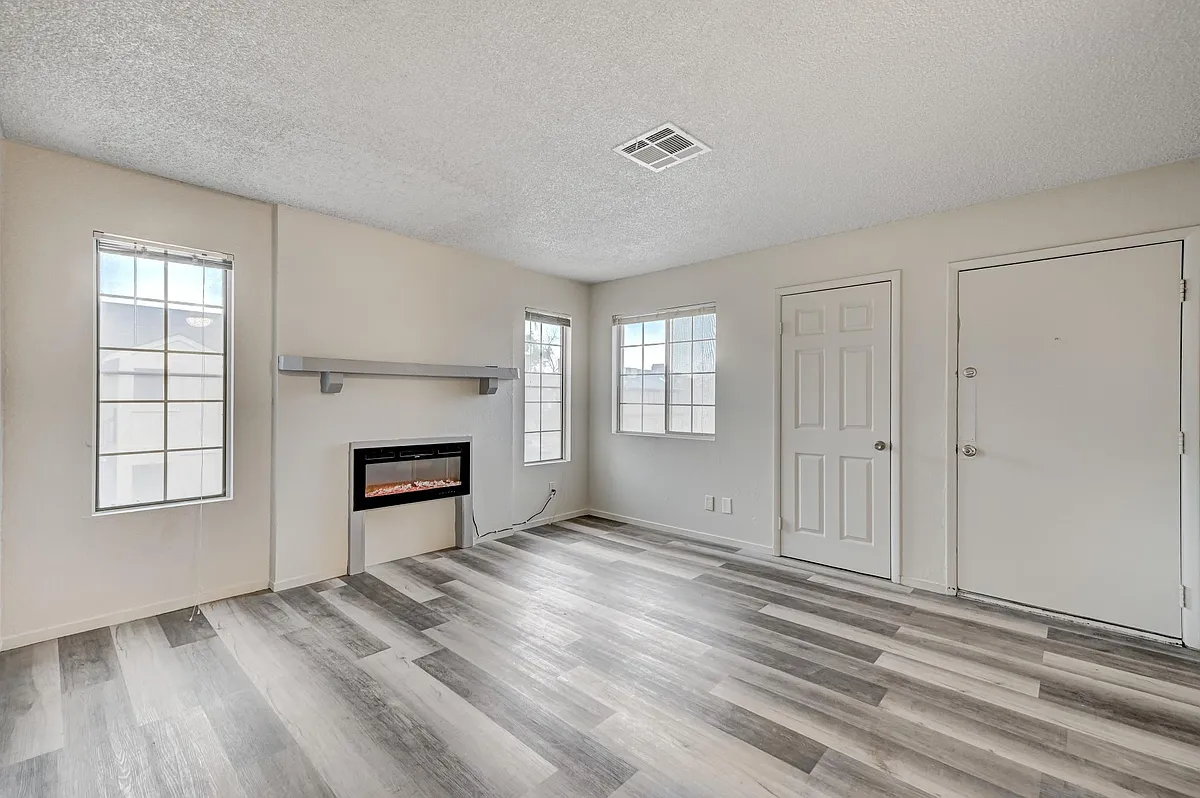Building Photo - 920 Snug Harbor St #D