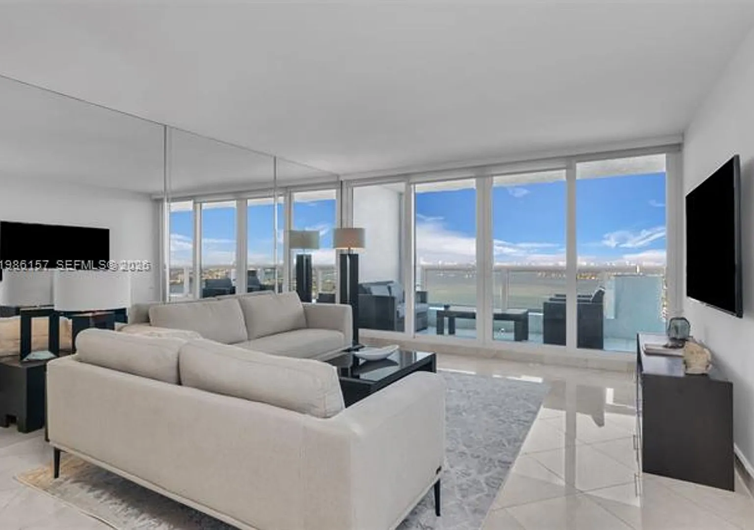 1717 N Bayshore Dr cu-A-3332, Miami, FL 33132 — Photo 3