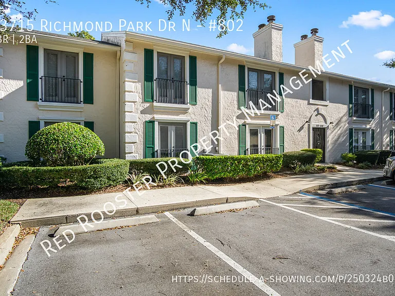 13715 Richmond Park Dr N #802 — Photo 1