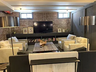 Rented by Tapiro Realty