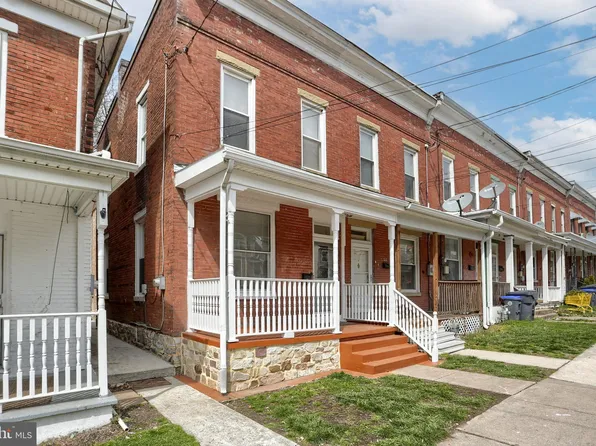 419 Swatara St, Steelton, PA 17113