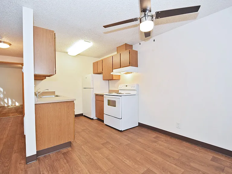 Meridian Village — Photo 46
