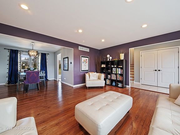 3rd image of 8101 Farmingdale Dr