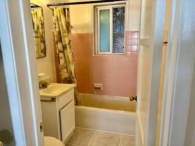 6071 N Lime Ave — Photo 5