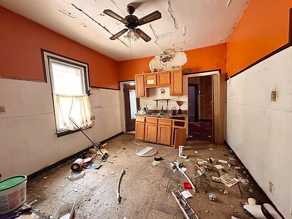 5th image of 5634 S Hoyne Ave