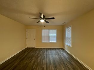 5121 Back St #1, Fayetteville, NC 28306