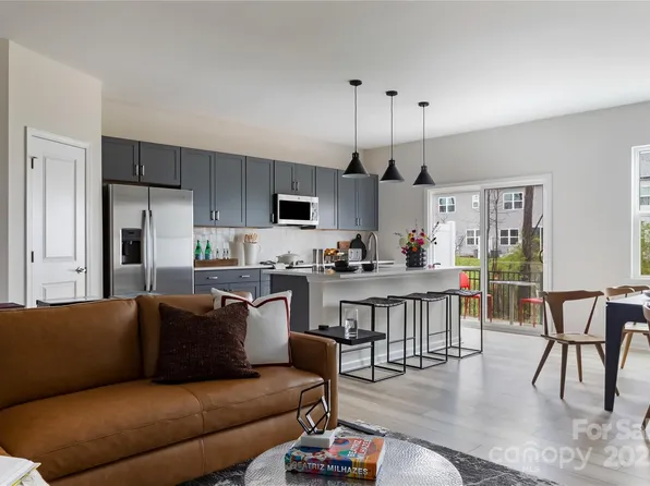 2100 Endeavor Run, Charlotte, NC 28269