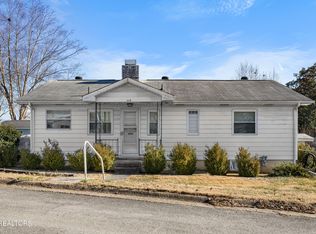 119 W Newkirk Ln, Oak Ridge, TN 37830