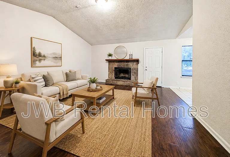 4442 Georgetown Dr — Photo 7