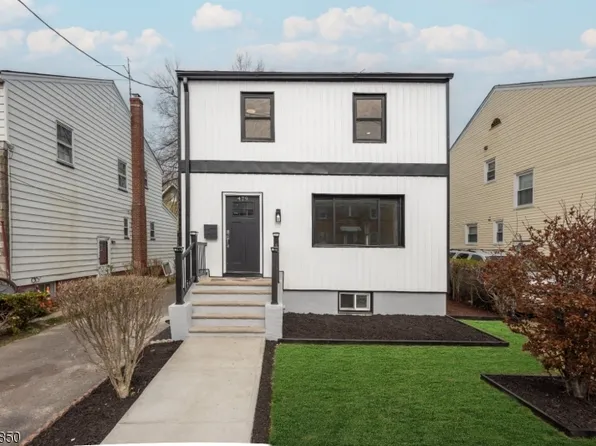 479 Leslie St, Newark City, NJ 07112