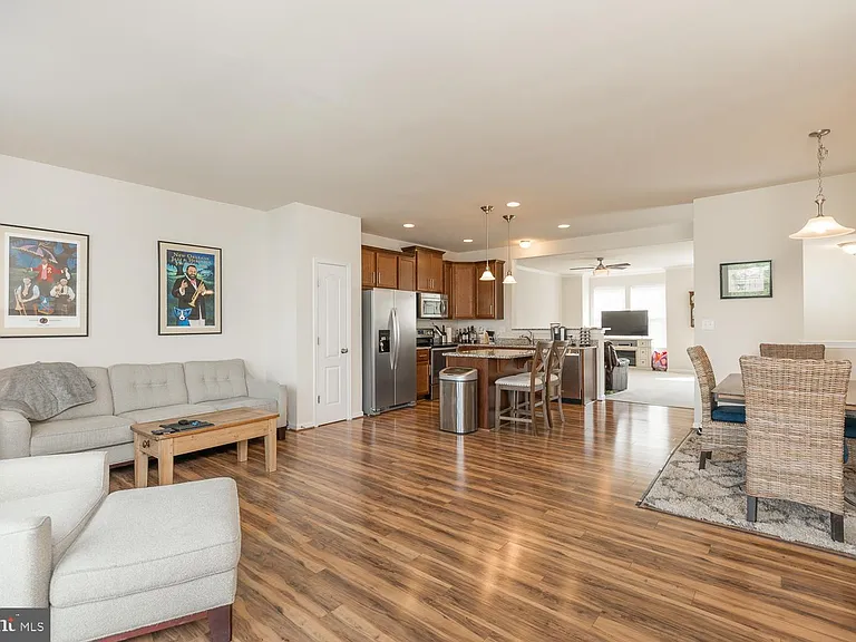 155 Schramm Loop — Photo 9