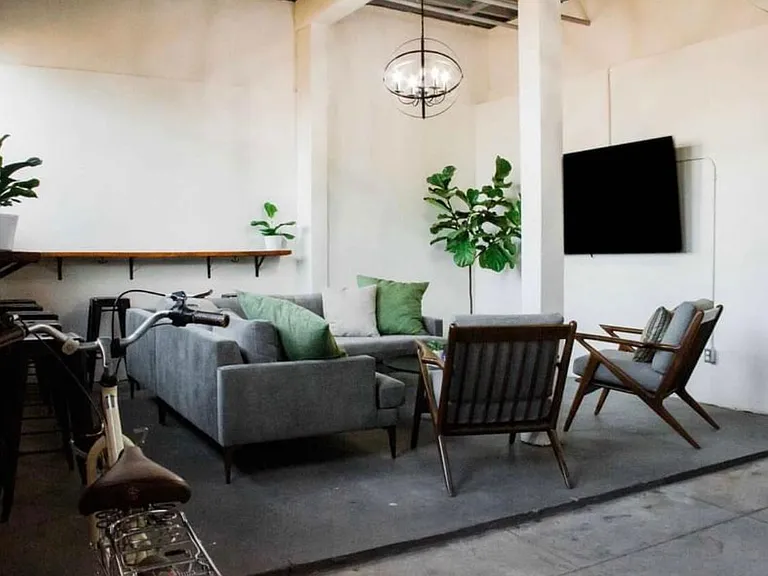 1141 N Mission Rd #30 — Photo 6