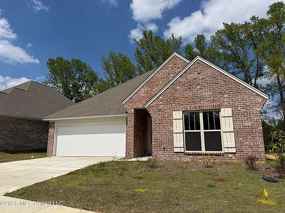 2nd image of 113 Hyde Park Dr